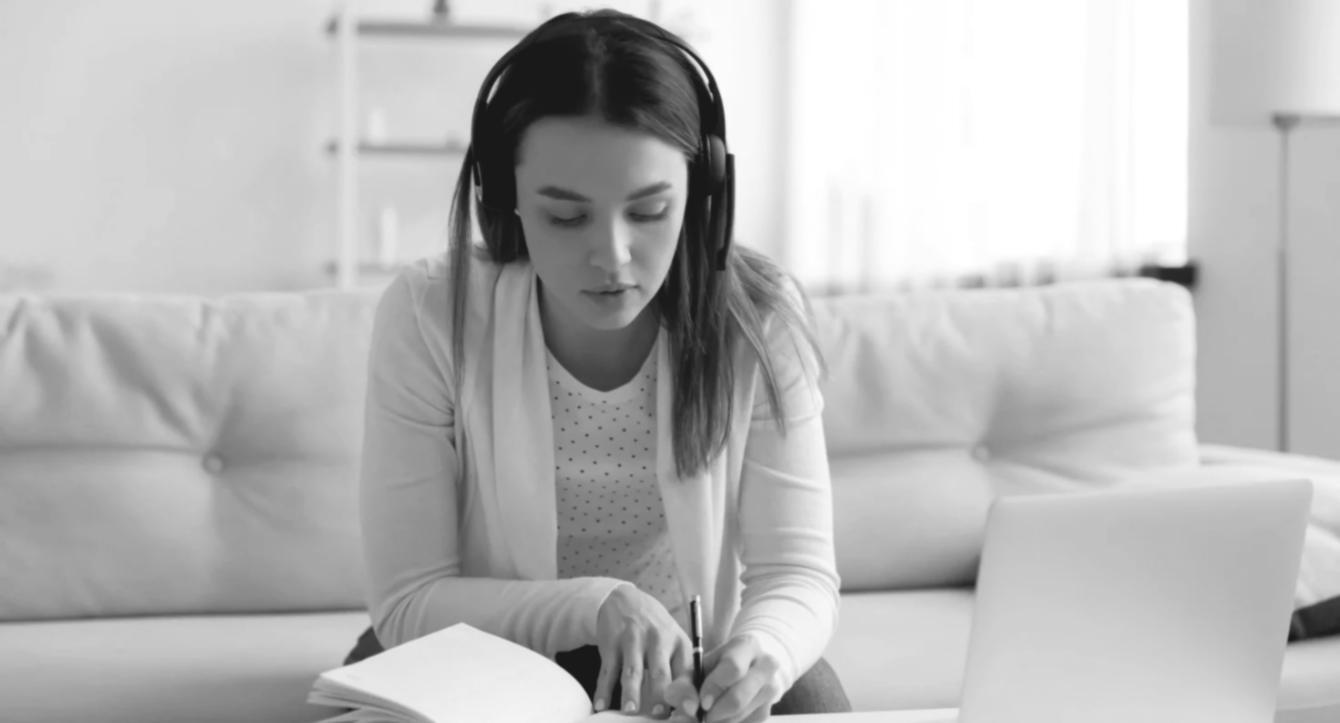 Interactive ecosystem learning environment